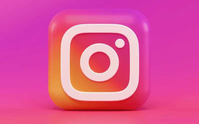 In a new development in the ongoing legal saga over photo embedding, Instagram has been hit with a class action lawsuit. Do the plaintiffs have a case?